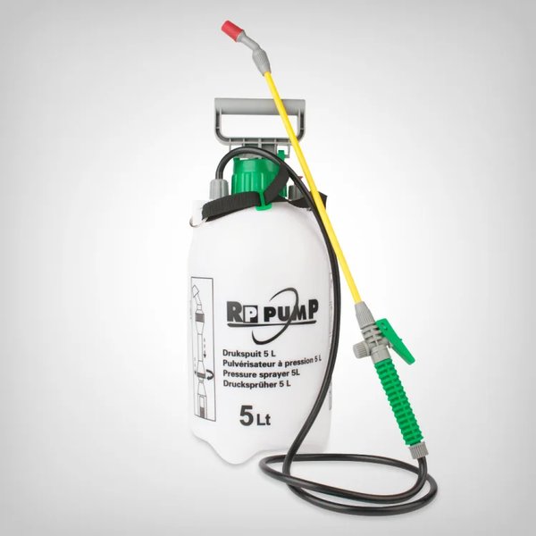 Mit ordentlich Druck Flüssigkeiten versprühen mit der 5l Pumpsprühflasche von RP Pump.